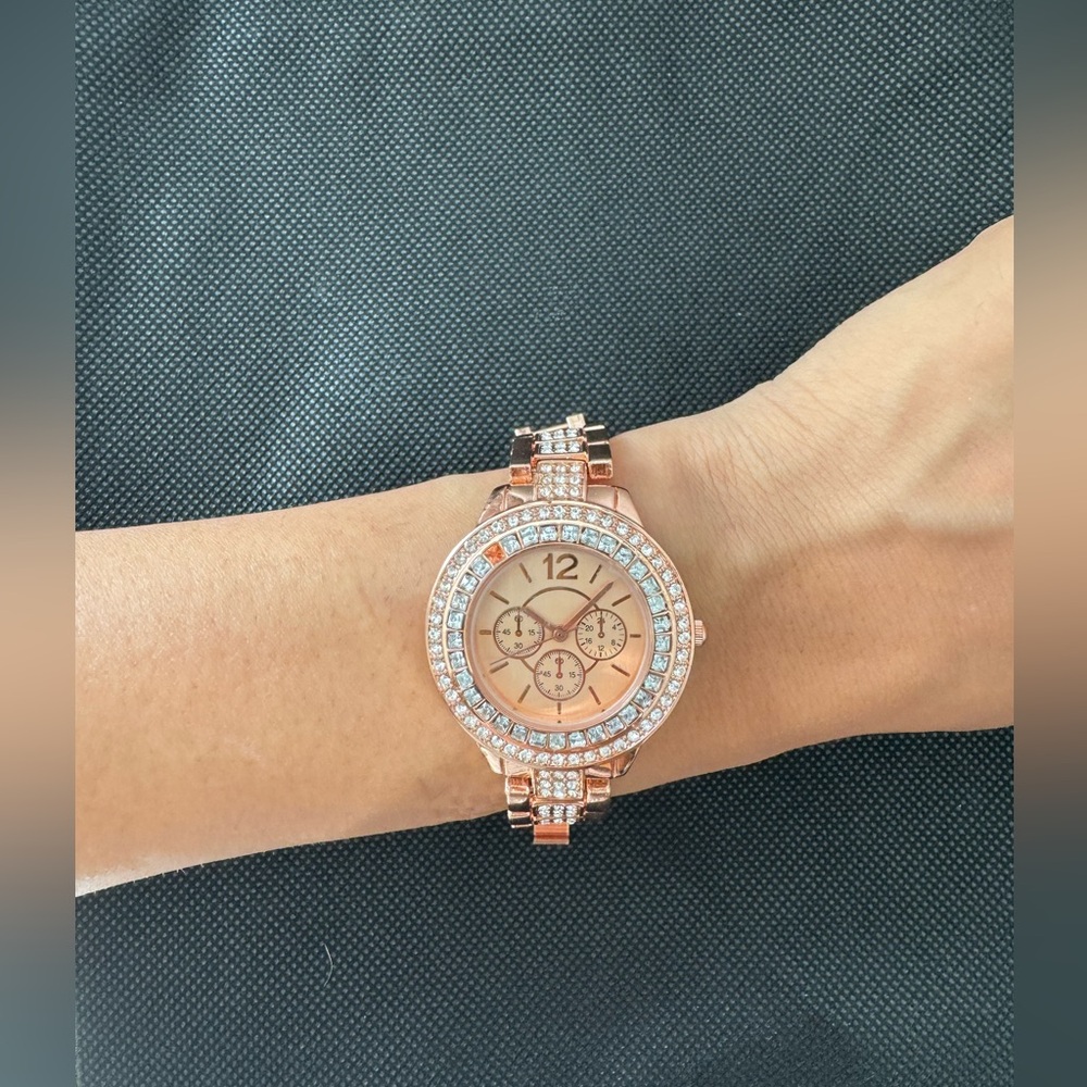 Rose Gold Watch - Picture 5 of 5